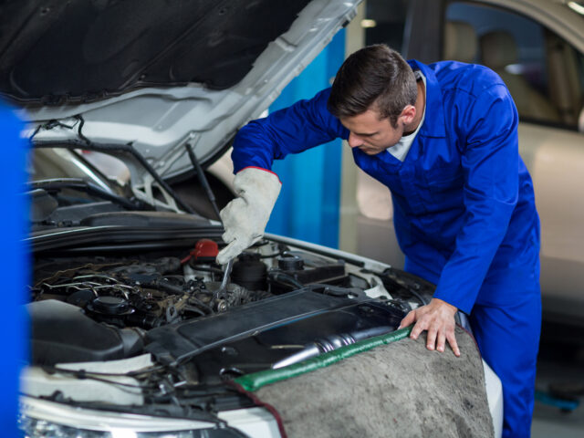 Why vehicle AC service is a must before long-distance driving